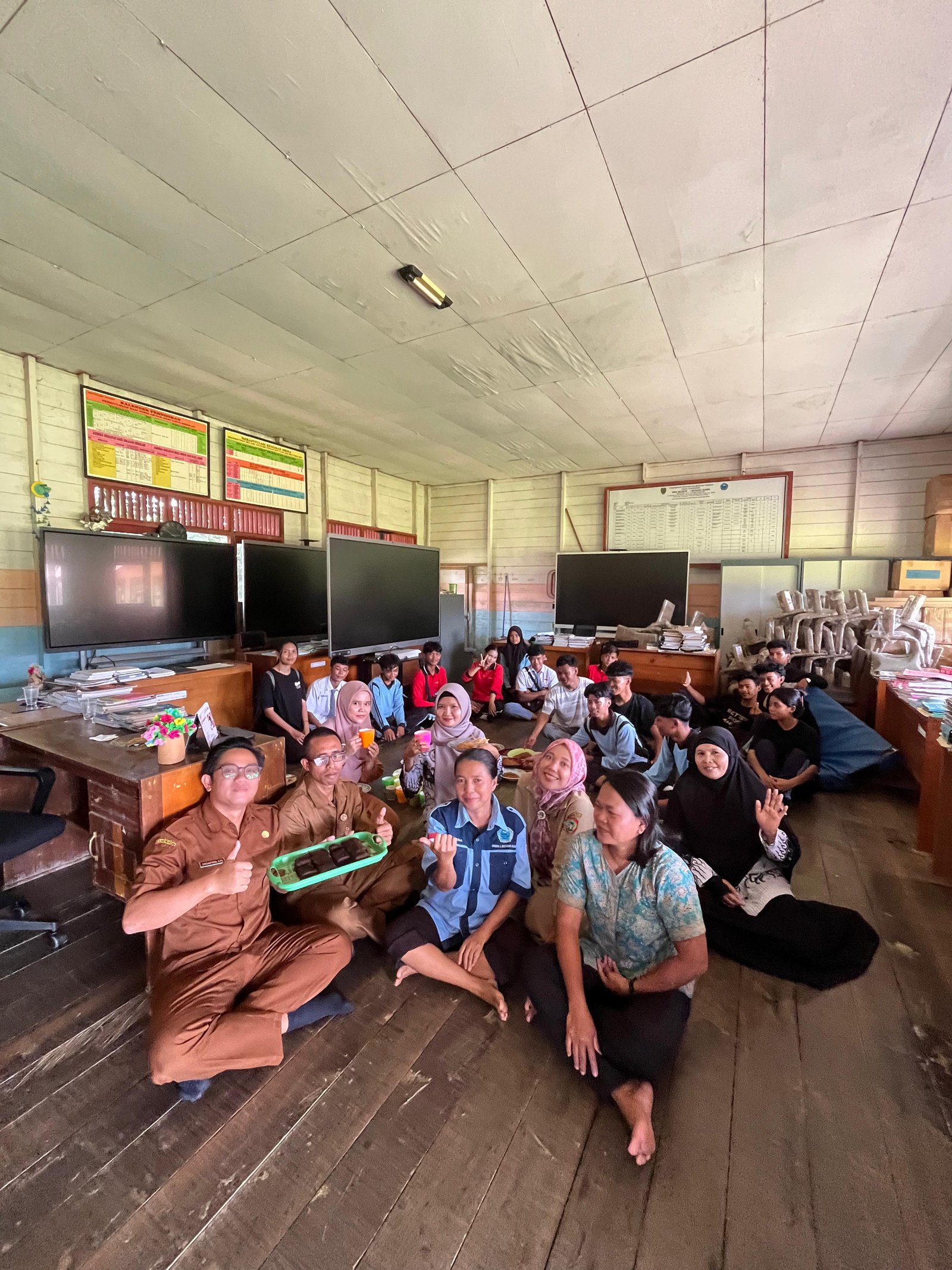 Tentang Sekolah